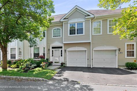 Apartments For Rent in Manalapan Township NJ .